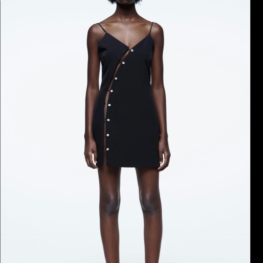 Buttoned dress with jewels